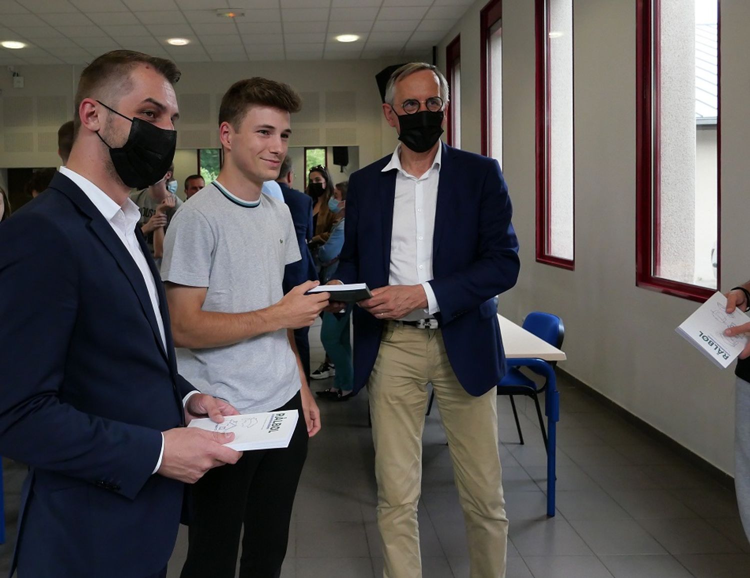 Les jeunes de Saint-Apollinaire ont reçu cette semaine un guide pratique